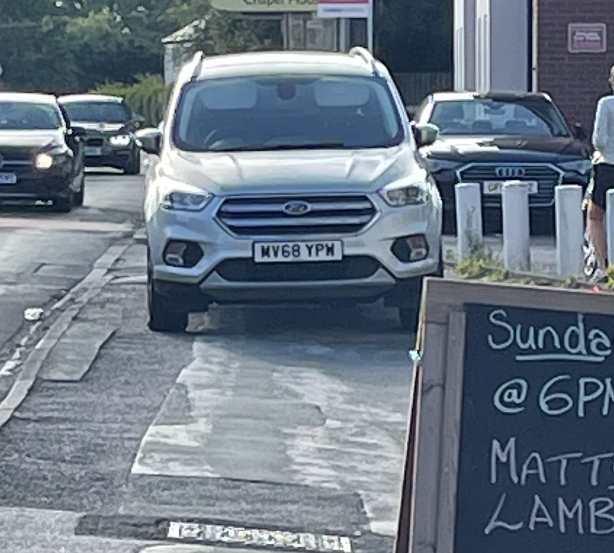 UkBad's tweet image. Isn’t it illegal to park fully on the pavement? 

#BadParker #PavementParking #PavementsForPeople