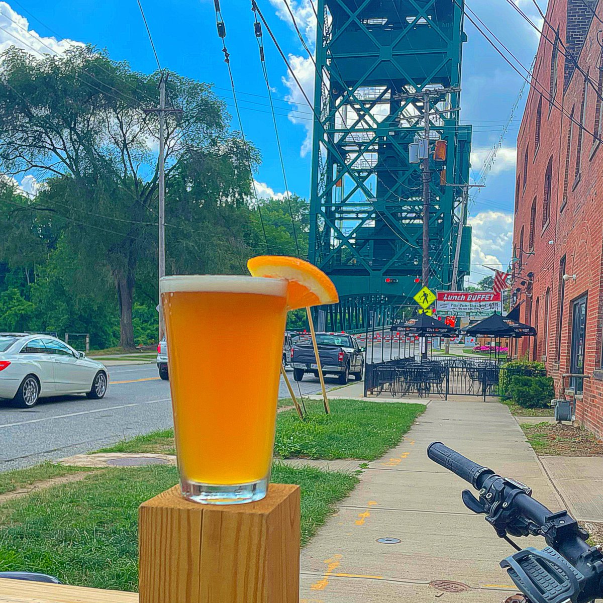 brickandbarrel's tweet photo. JUST TAPPED: Bridge is Up - American Wheat 6.3%
"Got Stuck, the bridge is up" is a phrase we hear often.  Soft mouthfeel, lightly hopped, a touch of citrus... summer in a glass. 
#brickandbarrel #bridgeisup #bridgeisupamericanwheat #americanwheat #americanwheatale #backontap https://t.co/kU08P1W0JB
