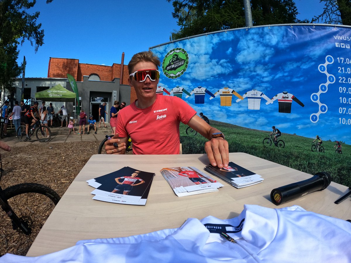 Toms Skujiņš (@tomashuuns) on Twitter photo Today was a good day! Played bikes in the mud(had been a really long time) and got to hang out with the Latvian fans. 🇱🇻🇱🇻🇱🇻
Milzīgs paldies visiem par uzņemšanu <a href="/mtbmaratons/">VivusLv MTB Maratons</a> Today was a good day! Played bikes in the mud(had been a really long time) and got to hang out with the Latvian fans. 🇱🇻🇱🇻🇱🇻
Milzīgs paldies visiem par uzņemšanu <a href="/mtbmaratons/">VivusLv MTB Maratons</a>