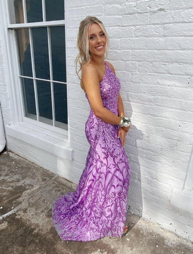 formalapproach's tweet photo. one shoulder stunner! 💜🤩 #FormalApproachGirl @morileeprom #FormalApproach #MorileeProm #FormalTogether #IPAProm #IPAPromRetailer #IPADesigner https://t.co/nhs94HXIyD