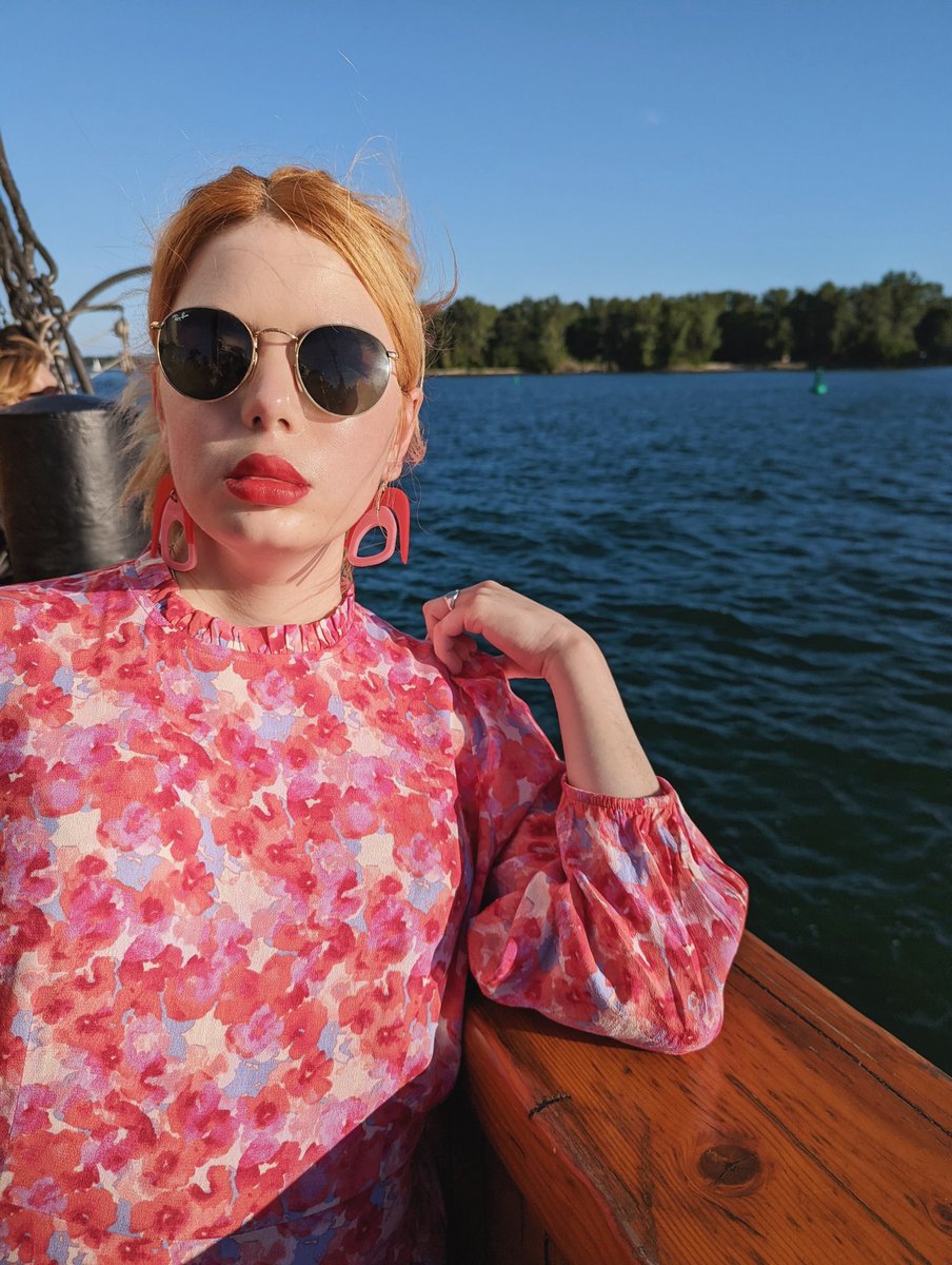 Being hot in public is a core tenet of Disability Justice.