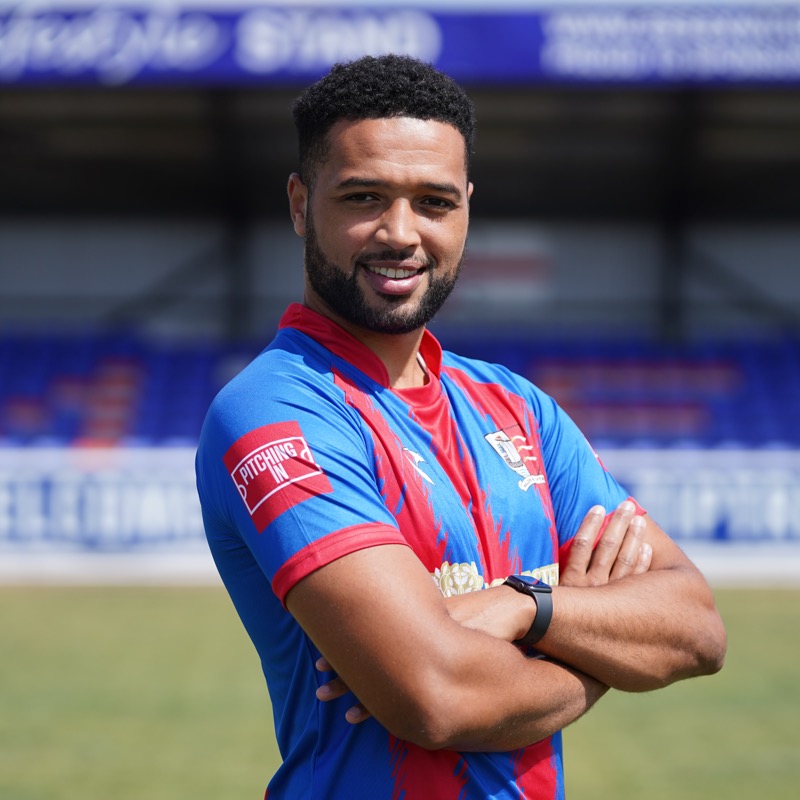 MaldonTiptreeFC's tweet photo. 🔁 𝙻𝚊𝚜𝚝𝚎 &amp; 𝙻𝚊𝚗𝚌𝚎 𝚁𝚎𝚝𝚞𝚛𝚗 𝙰𝚐𝚊𝚒𝚗!

Midfielder @LasteDombaxe and defender, @Lance_Akins have returned to Park Drive for a third and second spell, respectively.

#Jammers 🍓
