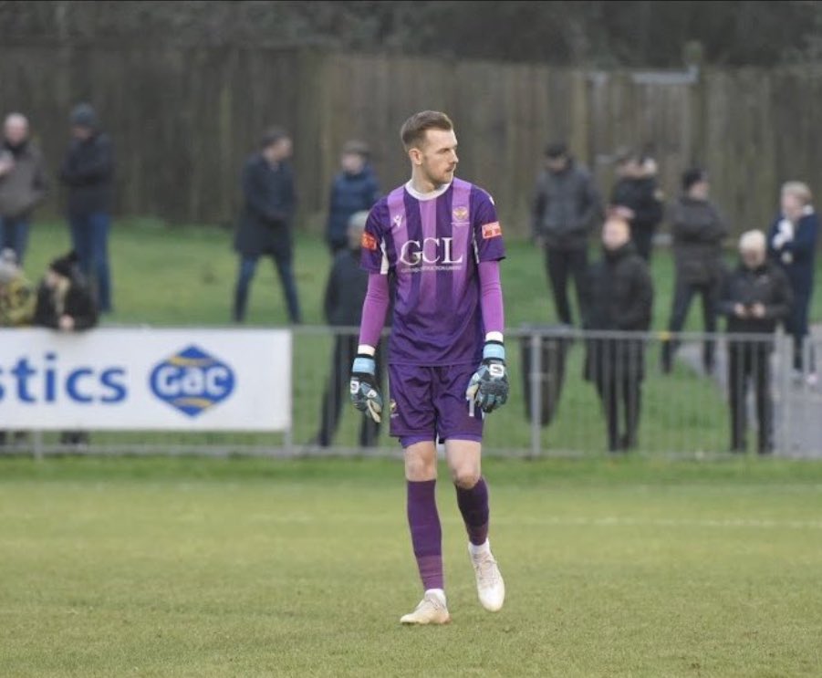 Name: Dan Smith
Age: 25
Position: Goalkeeper
Location: Kent/South East
Previous clubs: East Grinstead Town, Three Bridges, Erith Town, Lordswood

Looking for Step 4 or 5. Ideally Kent but willing to travel for the right opportunity 🧤⚽️