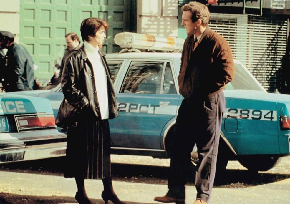 aresluoga's tweet photo. 30 years ago today, the erotic psychological thriller film, #WhispersInTheDark, written & directed by #ChristopherCrowe, and starring #AnnabellaSciorra, #JameySheridan, #AlanAlda, #JillClayburgh, #JohnLeguizamo, and #AnthonyLaPaglia, opened to cold reviews in US cinemas. https://t.co/EM13UQZm1G