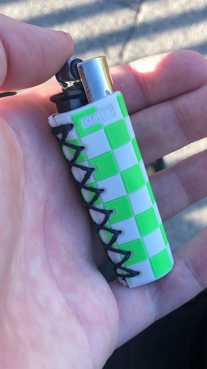 RoblinCreature's tweet image. ska lighter!!!