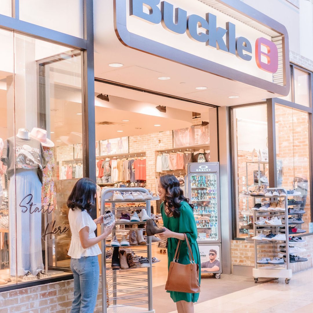 Chandler Mall tweet media
