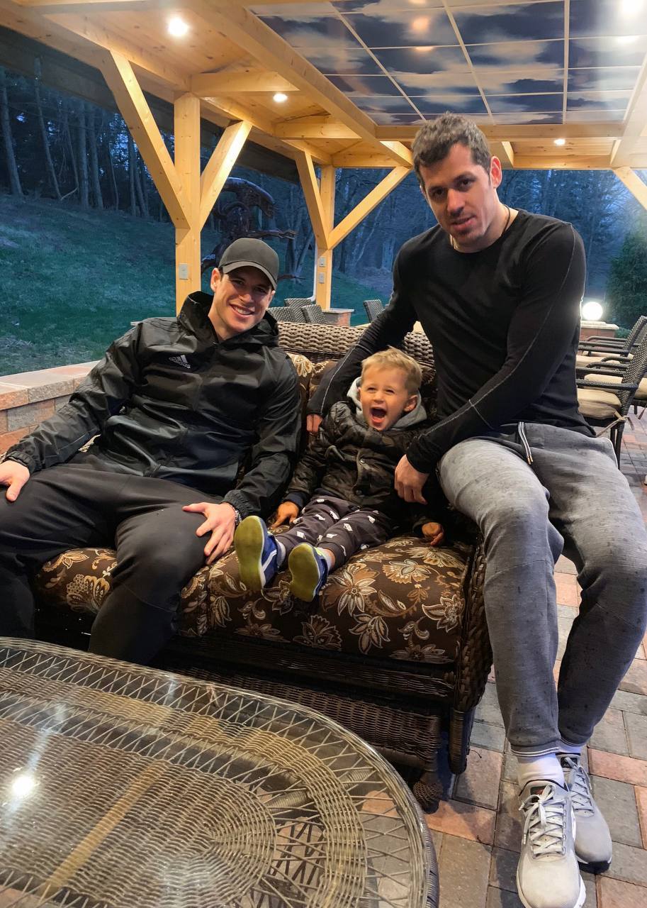 Evgeni Malkin\s wife Anna posted this today with \"Happy birthday Sid\" 

Happy Birthday Anna