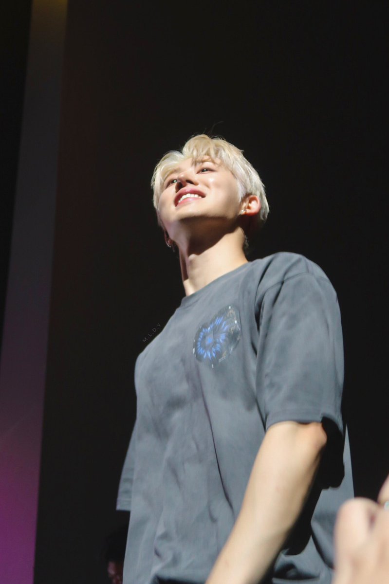 melodysssong's tweet photo. 220807 // KING HANBIN 👑✨

@shxx131bi131 @131online @ID_131official #BIOfflineinSingapore #김한빈 #KIMHANBIN #BI https://t.co/oyK3VQfnZv