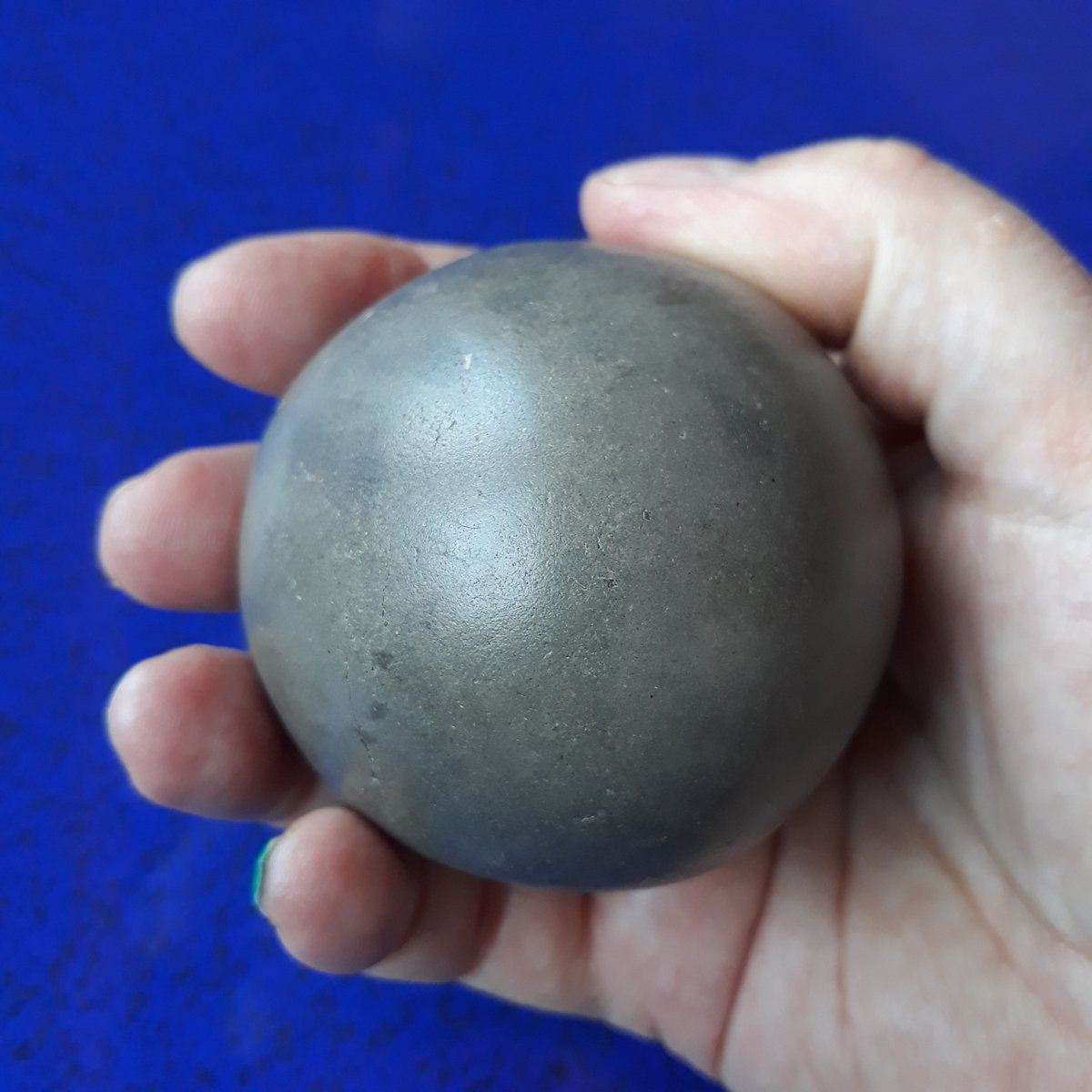 justasmile12's tweet photo. Polishing mud? #GISH, I didn't know that was possible. The process was amazing.
Here is my polished Hikaru dorodango from #Item44 for my team @angels_recovery at #GISH2022 https://t.co/DPVXJVLE2a