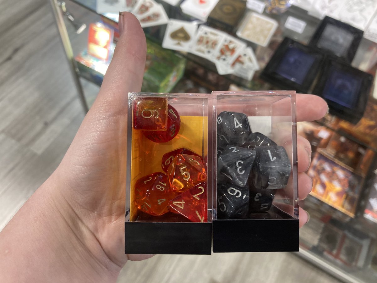 barclaywrites's tweet image. #tkob nation: these are my dice for lio and hawke (summer of ‘88) respectively. do what you will with this info.