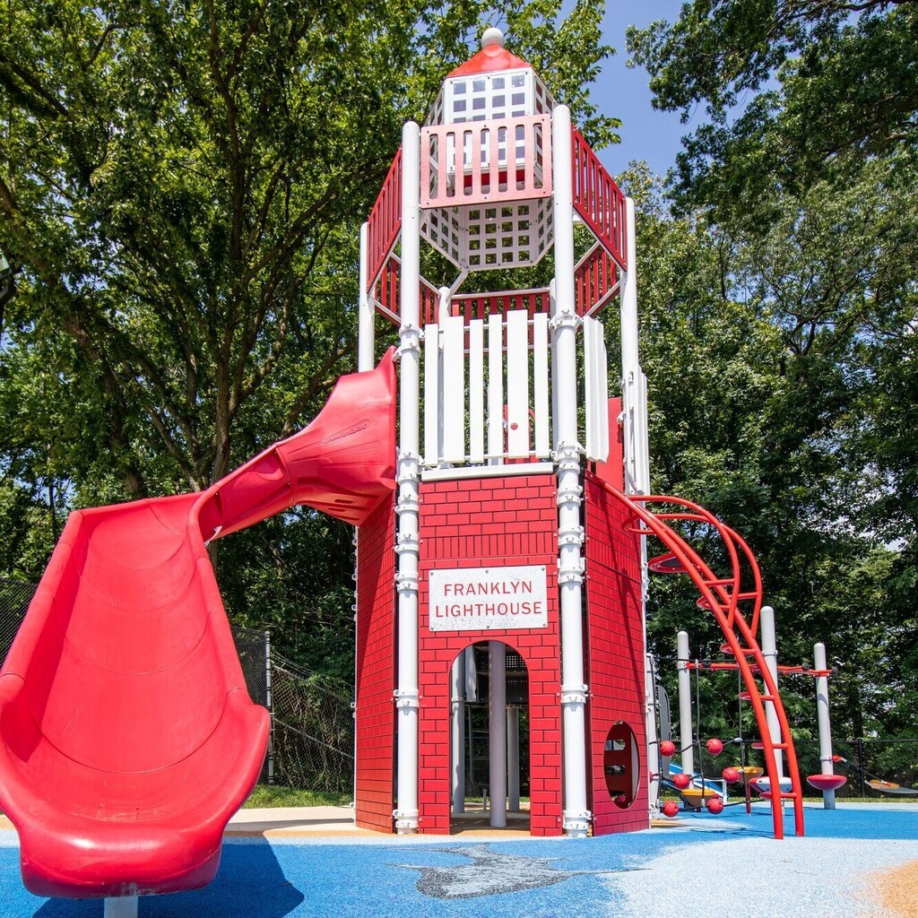 PlayLSI's tweet photo. No better place to celebrate #NationalLighthouseDay than the playground.
.
.
.
#shapedbyplay #playlsi #playgrounddesign #lighthouseplayground #themedplay #capitolheights #maryland https://t.co/AXPeVKT37D https://t.co/wJVpN4WgYn