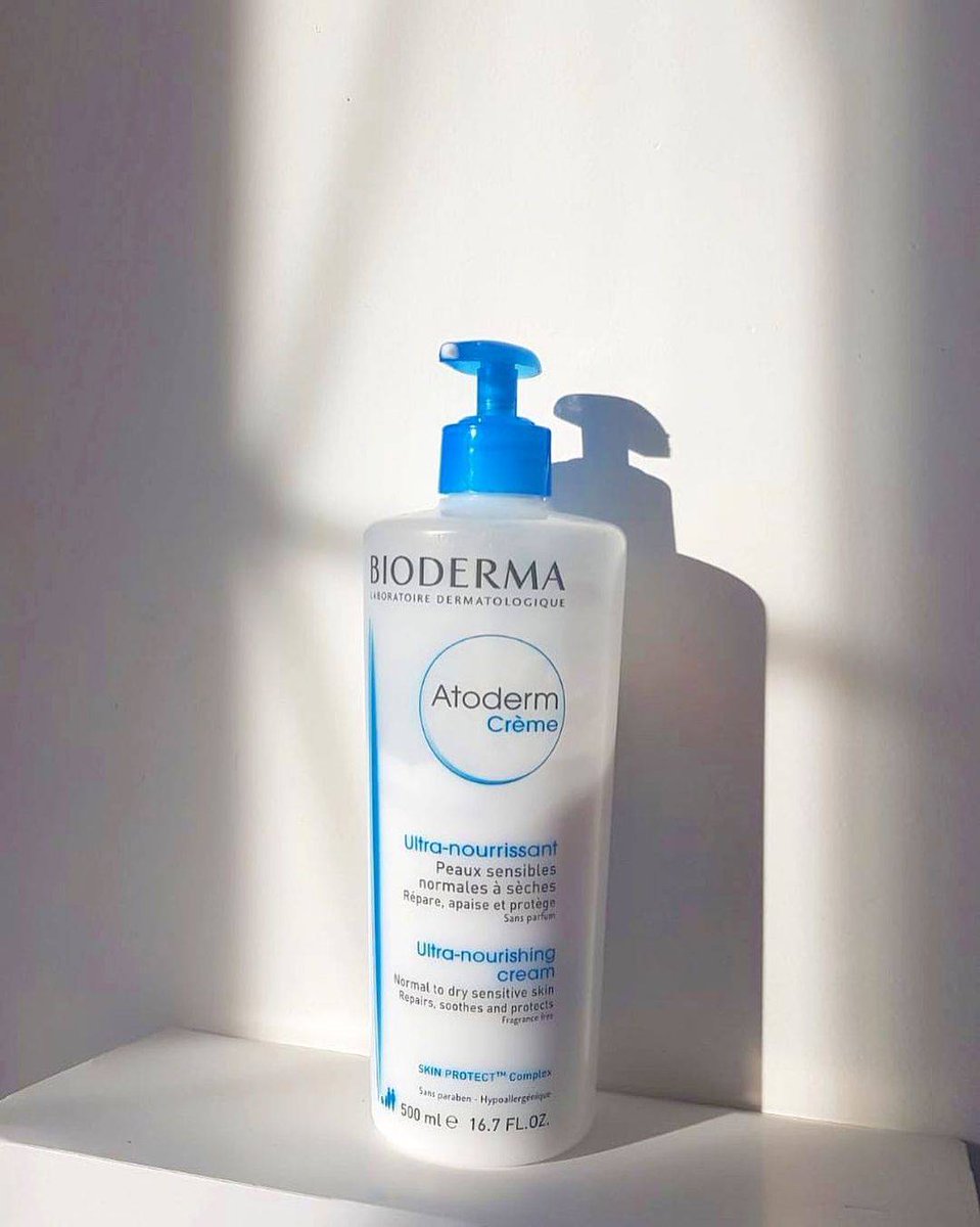 UniversCosmetix's tweet photo. #Bioderma Atoderm Crème 💙 pour une peau souple et confortable❗

▫️Même pour les peaux les plus sensibles dont la sécheresse les rend très irritables et fragiles

▫️Freine la pénétration d’agents irritants

▫️Hydrate intensément la peau 💚 https://t.co/FNggMQMG4P