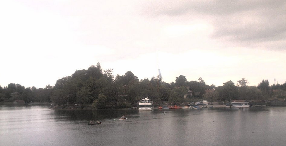 LizCollet's tweet photo. Die Gäste treffen ein - 17 Uhr beginnt das 4. der jährlichen vier Seefeste im Lieblingsfischerdörfchen
#Seehausen #Staffelsee #DaSeeIsInsa #Seefest (und seefest samma bei jedem Wetter) https://t.co/lBTxRQb43I