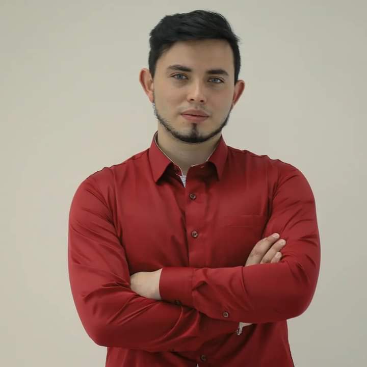 AndresPoema's tweet image. #NuevaFotoDePerfil