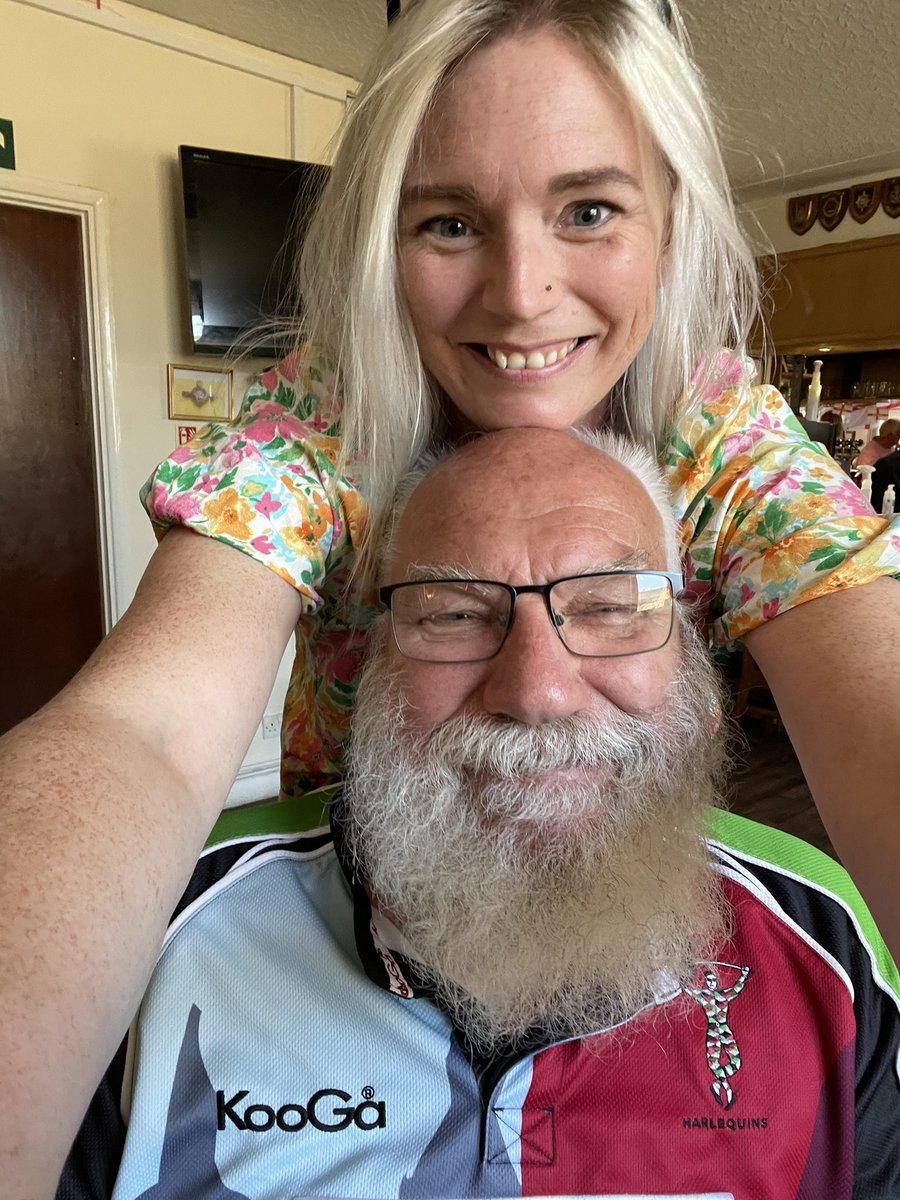 Birthday drinks for the old gits 75th 🍻 It’s a good job he has good taste in rugby teams
