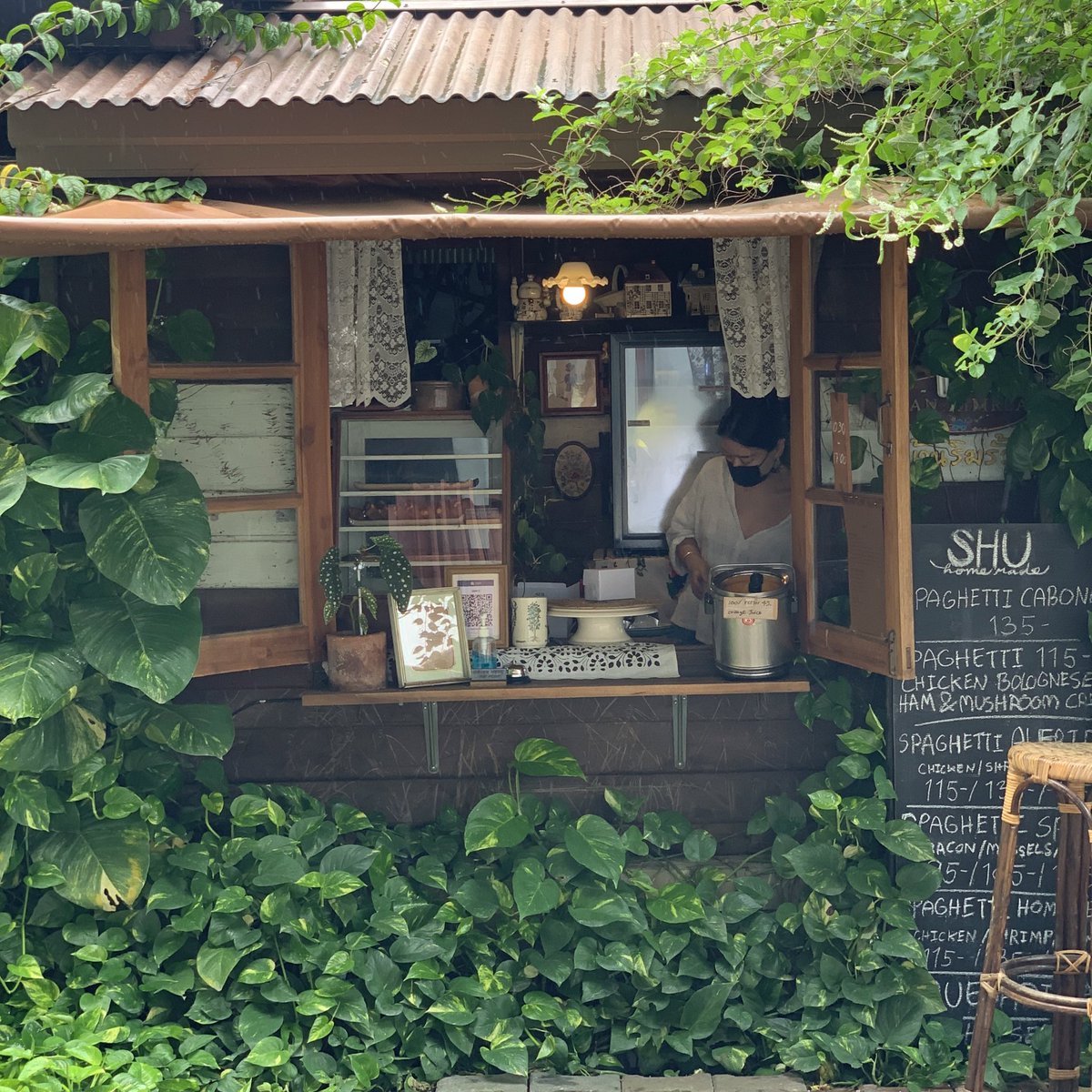 feelittoholdit's tweet photo. SHU | CHIANGMAI 🌼✨  #รีวิวเชียงใหม่  #reviewchiangmai https://t.co/NPXDKoxrey