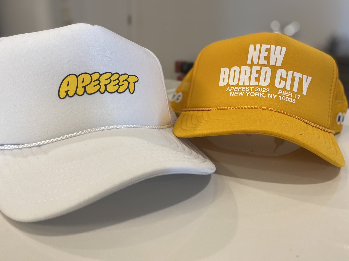 Ready to rock these #Apefest merch! 🍌🍌🍌..Thank you <a href="/BoredApeYC/">Bored Ape Yacht Club 🍌</a> and my Apefam! You know who you are! 😉 Got a lot of other goodies, too! Will post soon 🔥 🦍❤️🗽#BAYC