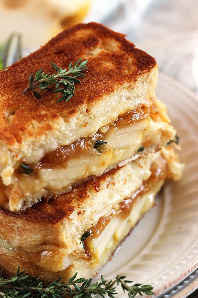 meatdepotrd's tweet photo. ¿Cuáles ingredientes lleva tu sándwich perfecto?De seguro que nuestras Cebollas Caramelizadas encabezan el listado
Te esperamos para que armes el tuyo! https://t.co/bUo3fNcG3T
