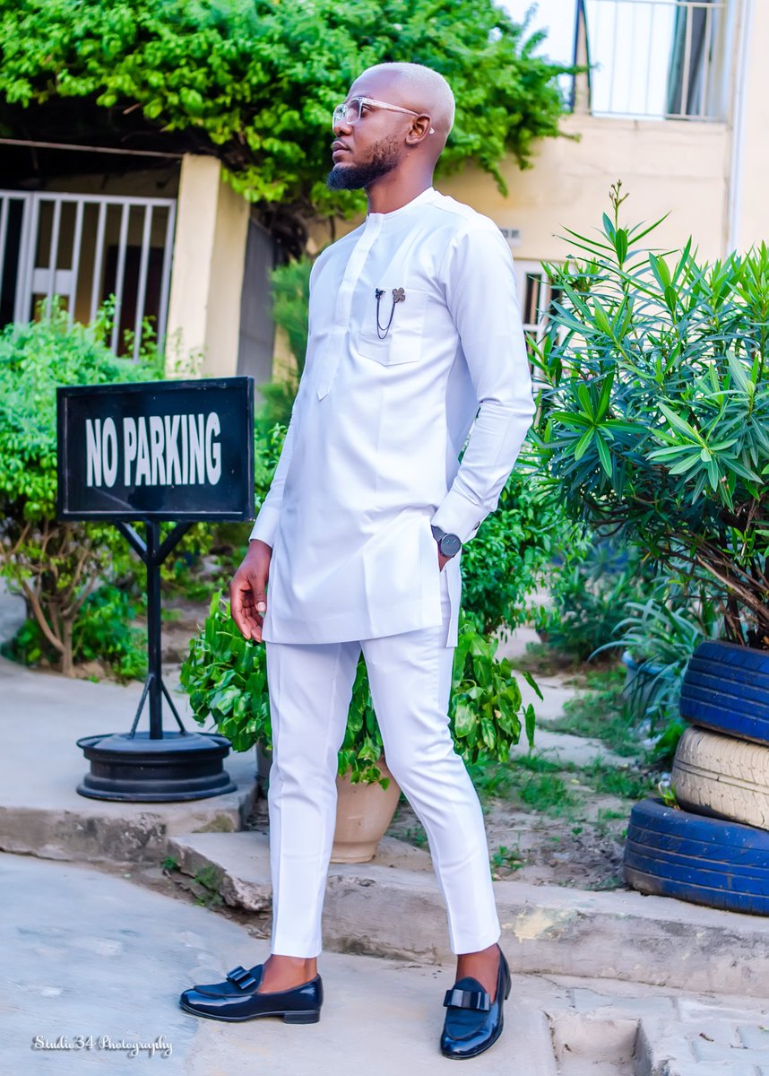 _Godwin_Odeh's tweet photo. A very Obi-dient and Yus-ful Chef...... Spreading ❤+💡
Mbaka #BeautyTukura𓃵 #phya #GroovyMono #BellaOkagbue https://t.co/2jLwTUaKti