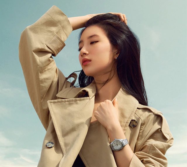 Suzyfanclub1's tweet photo. 220807 Longines website Update “Suzy, the 27-year-old actress and musician from South Korea, has received numerous awards ever since her debut in 2010 and is now a true icon”
#SUZY #BAESUZY #수지 https://t.co/82SGYNKT0q