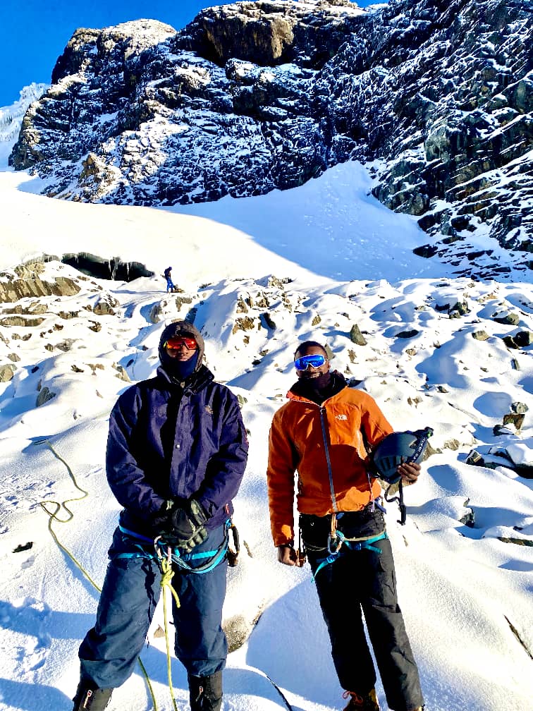 MinistryTooro's tweet photo. The Omukama of Tooro @KingOyoOfficial has summitted the Mountains of the Moon Rwenzori Ranges ⛰🏔🌄 https://t.co/ZLPCoqpg71