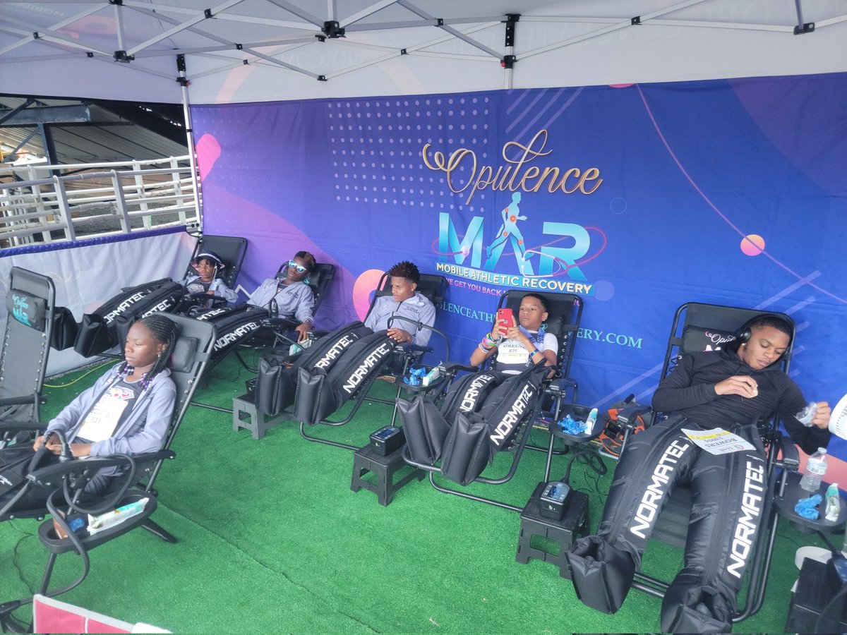 Tonya&Jerome Bowers tweet media