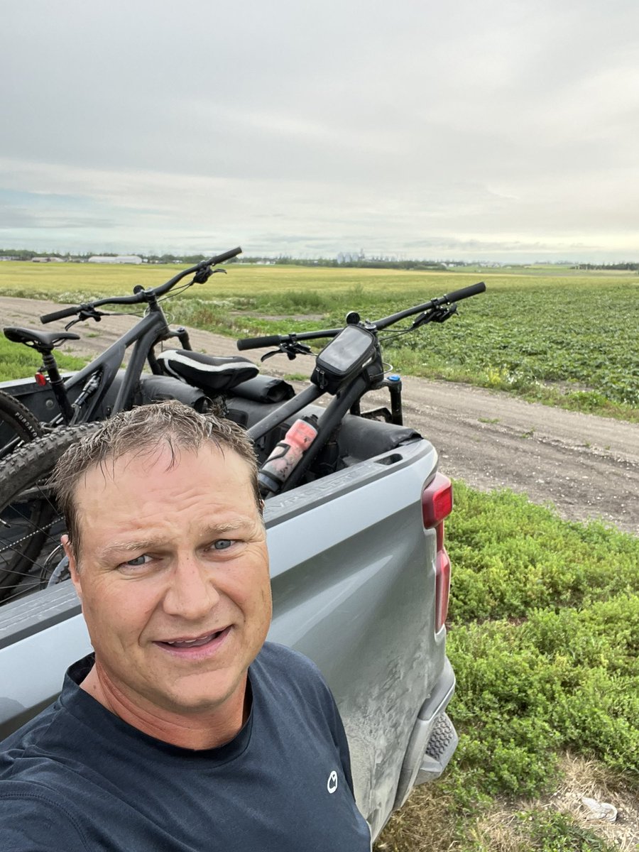 growerofstuff's tweet image. Nice cool morning for a ride. Found a new trail by #RollaND  #Mountainbike 11 miles of lung stretching. Also a pheasant jumped up beside me nearly inducing a heart attack. Fun ride!