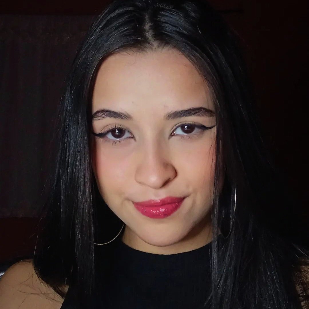 stylland91's tweet photo. Hiii, my name is Eduarda, but everyone calls me Duda and I'm from Brazil, I follow Sofia since 2015 when I met her in descendants, one fact about me is that I love movies and music.
I'm so proud and happy for you, i love youuu sm <3 @SofiaCarson
#SCxIntegration #ICameHome https://t.co/zORiLsscy5
