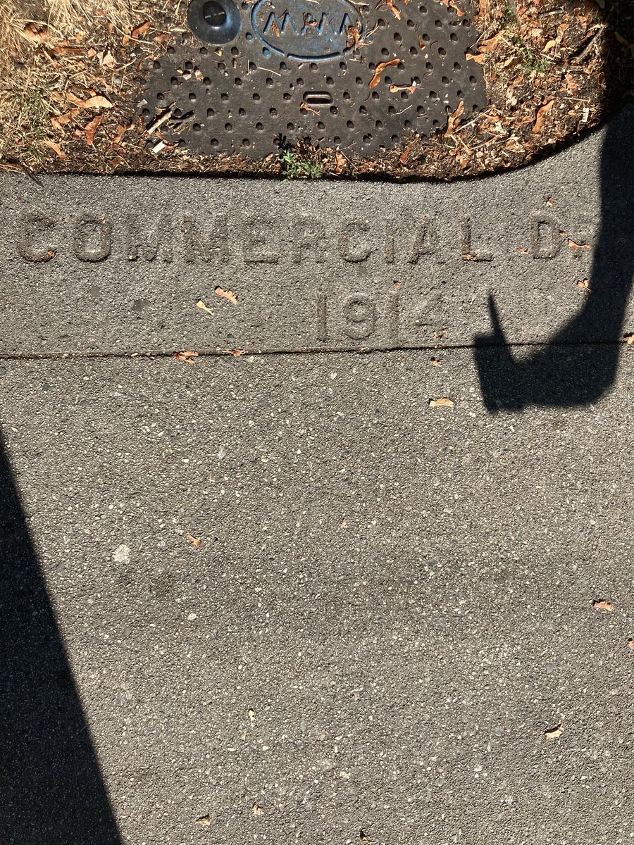 sidewalk_walker's tweet photo. 108 y/o sliver preserved in Vancouver! 
W/ Diego 

49.25865° N, 123.06977° W
#sidewalk #Vancouver https://t.co/8FHFu3wIOm