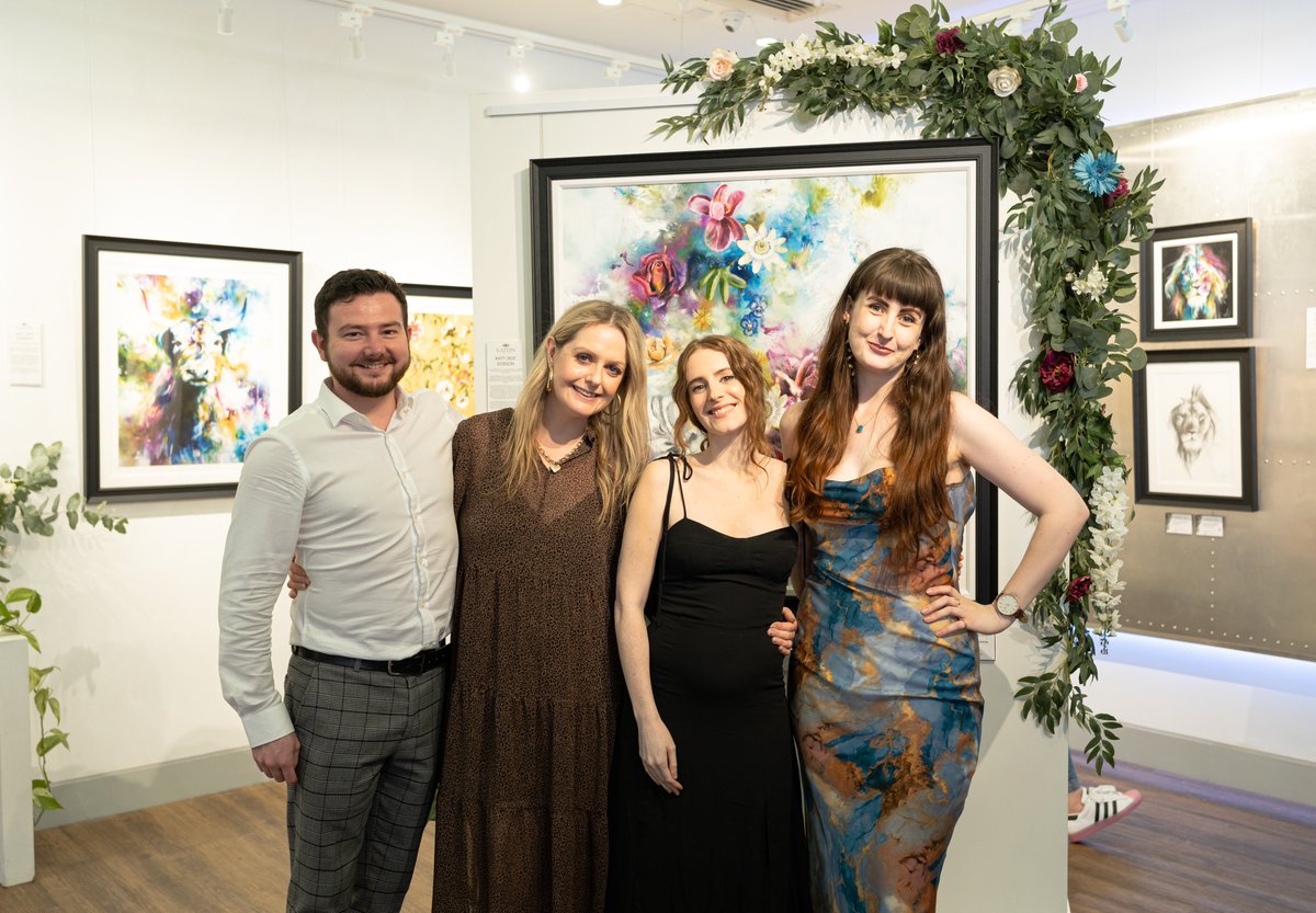 EFA Gallery tweet media