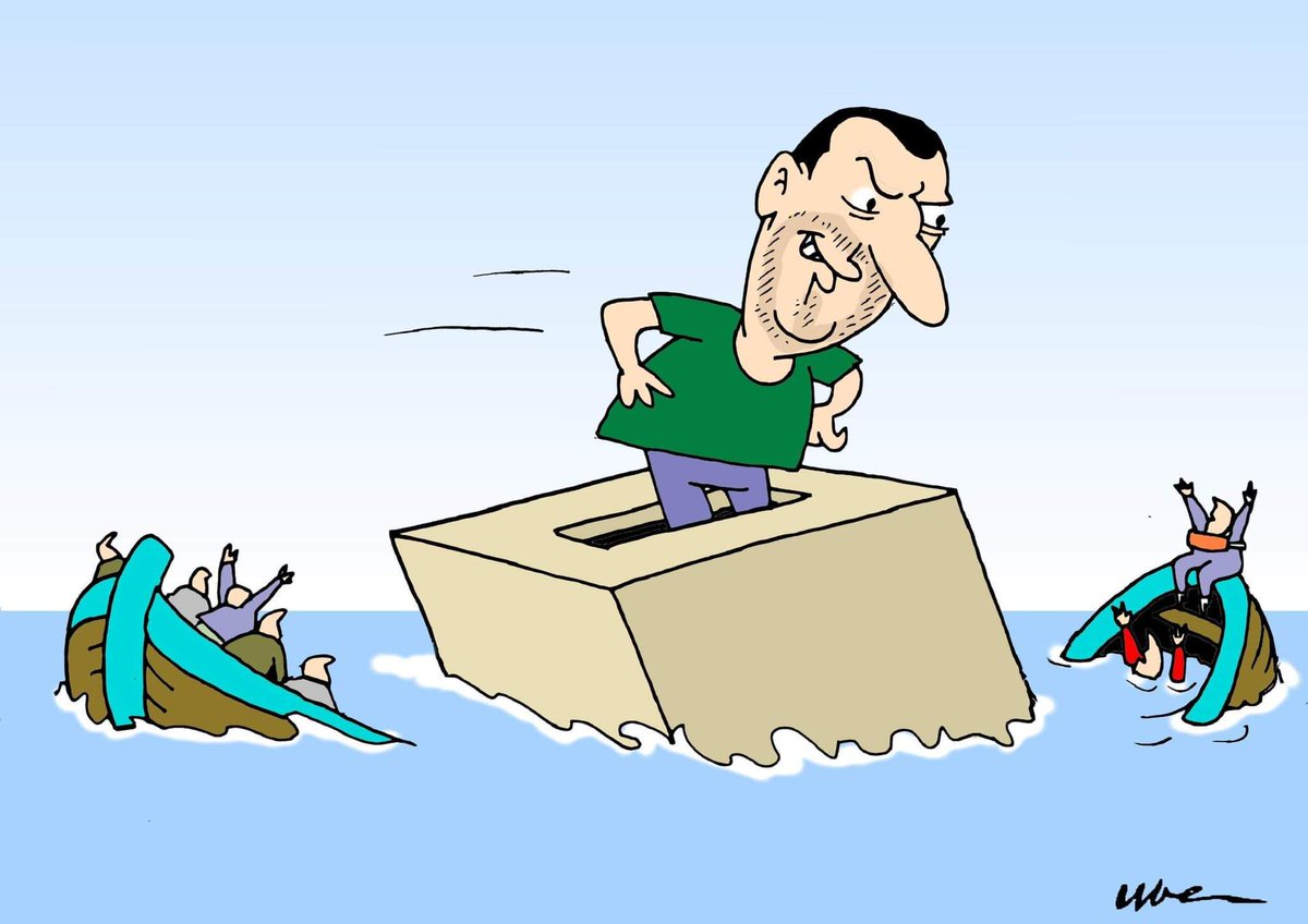 vignettisti's tweet photo. #Salvini, entrato già di slancio nel suo territorio preferito, la campagna elettorale, ha ripreso dai bauli in soffitta i suoi vecchi costumi e repertorio 

Qualcuno forse dovrebbe spiegargli che nel frattempo è accaduto qualcosa… 

Così @gfuber https://t.co/17kkHRO5pL