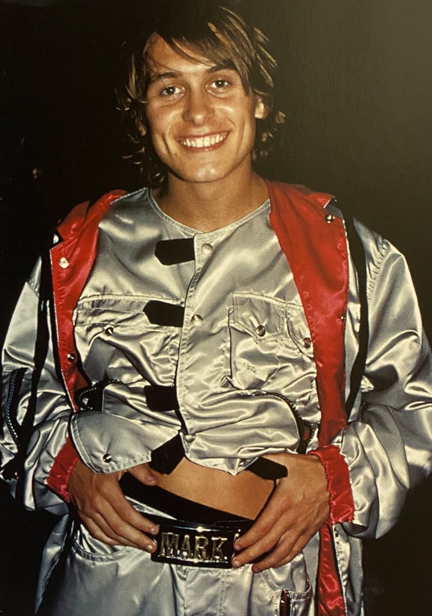 Ilse0950's tweet photo. Letโs go back in time to an amazing tour โค๏ธโค๏ธโค๏ธ
Part 4 @OfficialMarkO i know you donโt like to be called cute, but you have to admit this pic is sooo cute ๐ค๐ค๐ค #nobodyelsetour @takethat https://t.co/1hlxq8egNu