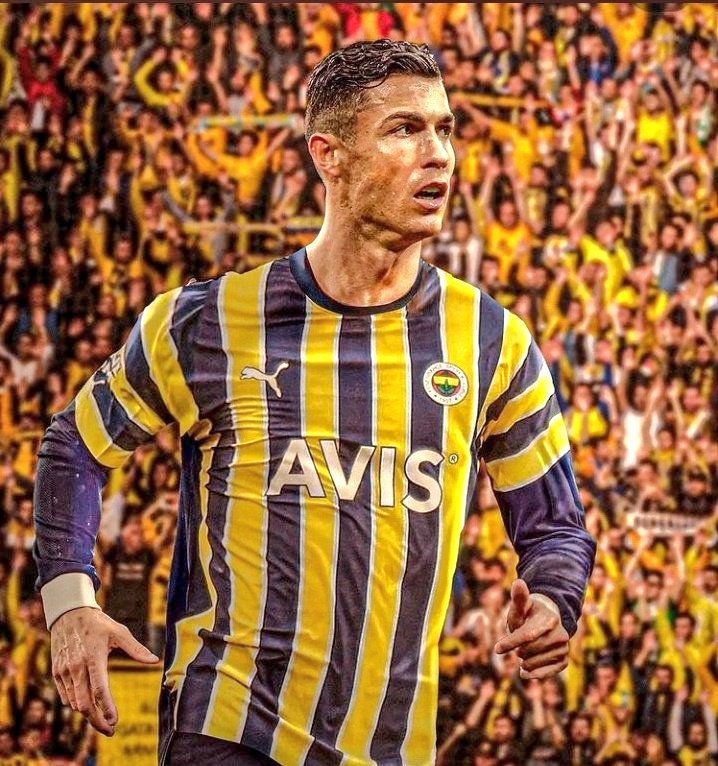 f20f899648bc46e's tweet photo. Come to Cristiano RONALDO Come to FENERBAHÇE https://t.co/VjQXfwJwpo