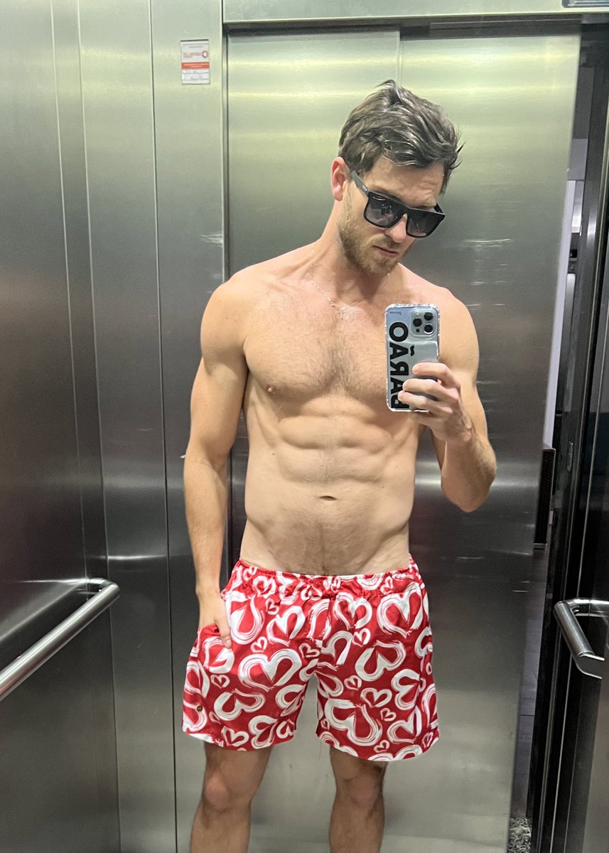 LucasBissoli_'s tweet photo. Bom diiiaaaa ☀️🍻 https://t.co/Uavli7gyKw