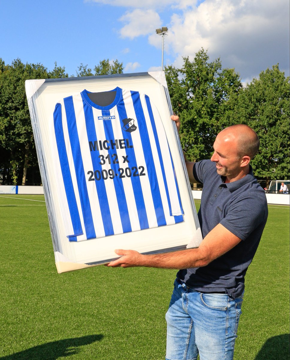 E.V.V. Echt (@evv_echt) on Twitter photo Michel bedankt voor 1️⃣3️⃣ prachtige jaren bij EVV 🔵⚪️🔥🔥
#evvecht #evvecht20222023 #MichelVercruysse <a href="/vercruysseMich2/">vercruysse Michel</a>
📸 barttummersfotografie Michel bedankt voor 1️⃣3️⃣ prachtige jaren bij EVV 🔵⚪️🔥🔥
#evvecht #evvecht20222023 #MichelVercruysse <a href="/vercruysseMich2/">vercruysse Michel</a>
📸 barttummersfotografie