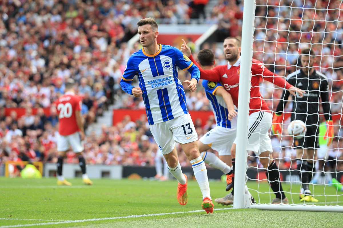 premierleague's tweet photo. FULL-TIME Man Utd 1-2 Brighton

A famous win for Brighton who claim their first victory at Old Trafford, after netting twice in the opening half

#MUNBHA https://t.co/RNOFgbpjXu