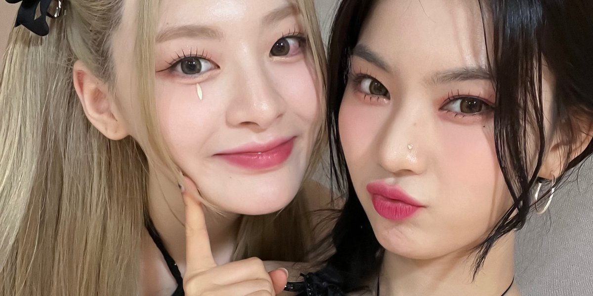 leeipsa's tweet image. “Âmes soeurs. . .” —— 🧺🧸🤎🥠

Loveliest maidens are seeming drop-dead gorgeous in the three sequences of photographs. Those portraits are radiating the warmth of love; emitting adoration and affection. Greatest duo making their way back to bewitch your heart; Yeounyangz! 🦊🐱