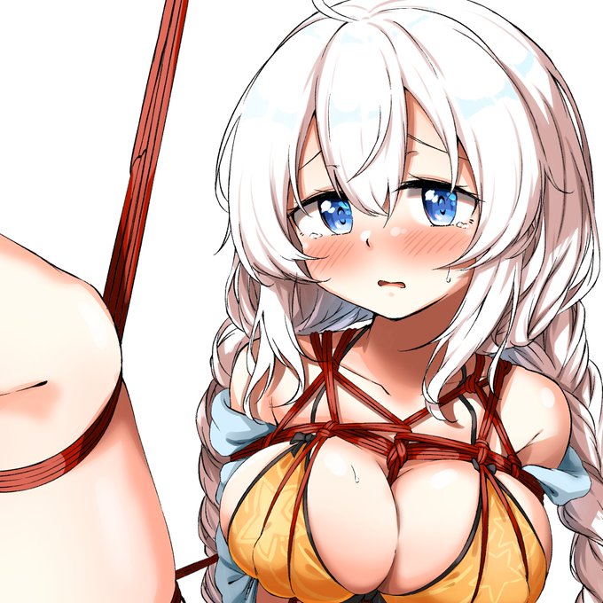 用事が終わってから仕上げとゆかりさん描くから完成来週あたり 