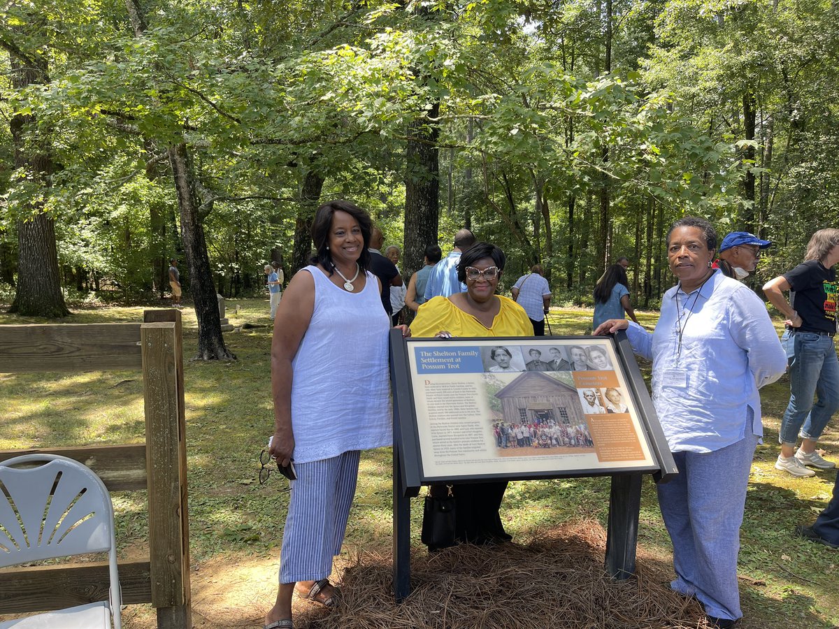 tanyadebose's tweet image. No news or TV reporters were on hand to witness the unveiling of a marker recognizing the blk families who settled at Possum Trot located on the land their ancestors once owned that is now Berry College. I know I don't have a big following but I need you to help share this story!
