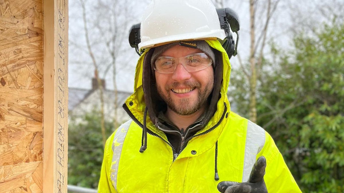 Hawkland tweet media