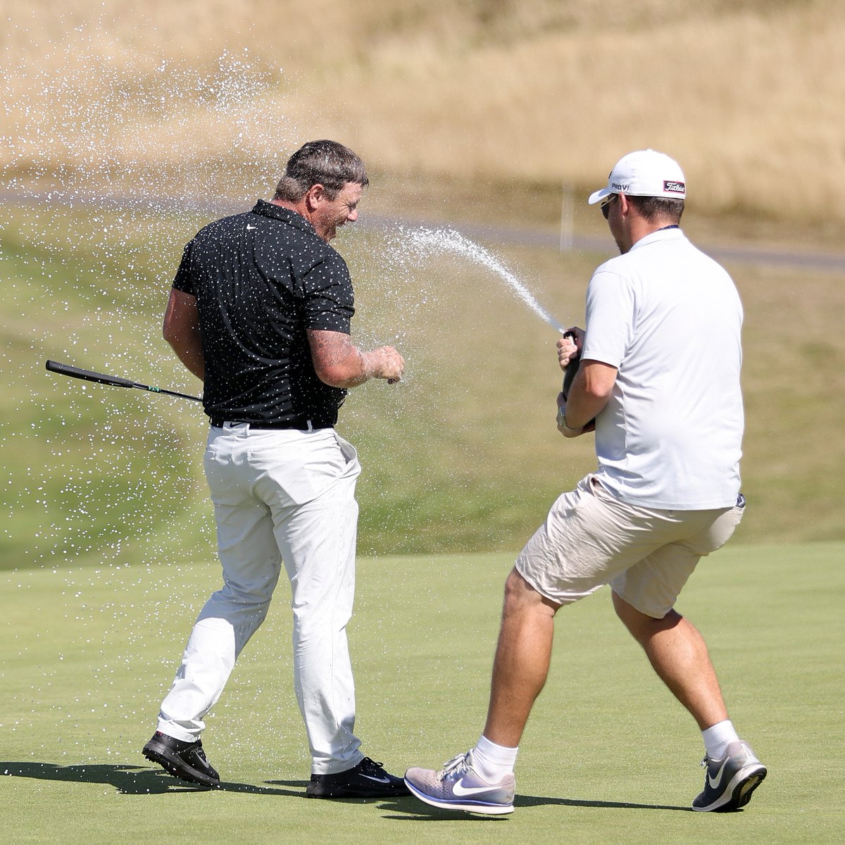 🍾 Celebration time for our champ...

#CazooOpen🏴󠁧󠁢󠁷󠁬󠁳󠁿