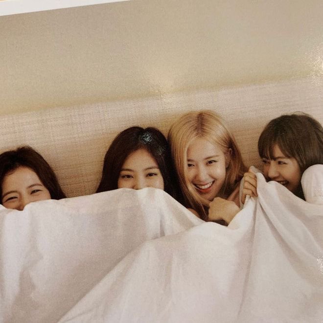 ltran_tt's tweet photo. #SIXcredibleYearsWithBLACKPINK
#육년동안_내심장의색은_블랙핑크
#อยู่กันมา6ปีแล้วนะBLACKPINK https://t.co/GBnysDdeSD