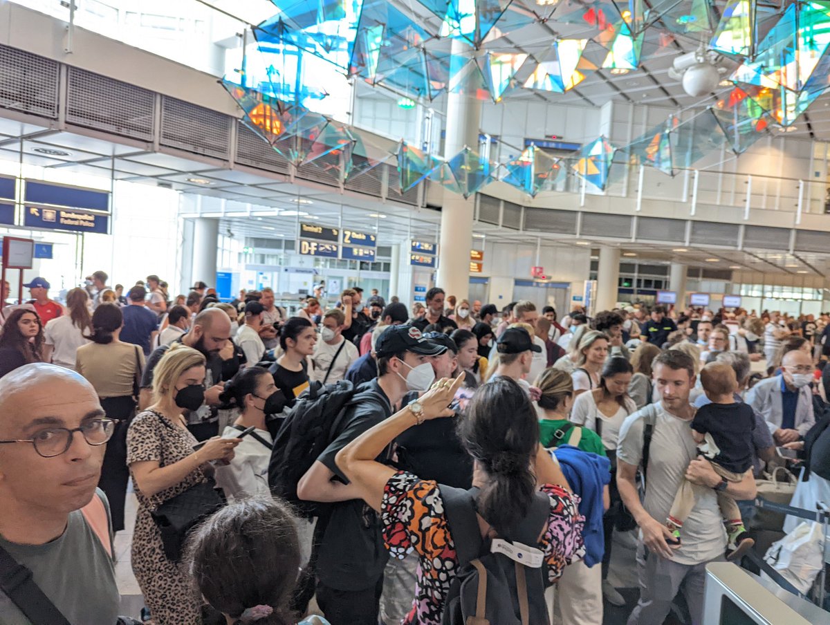 Matthias tweet media