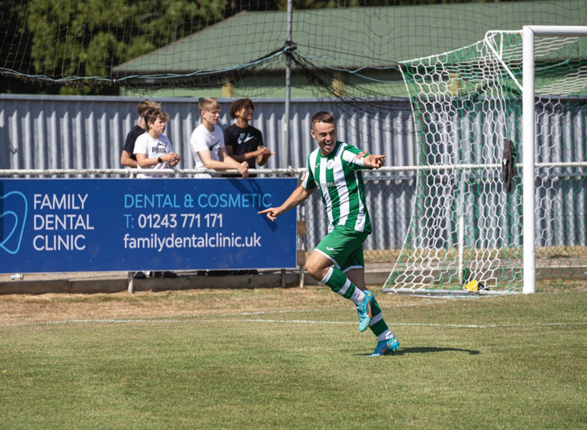 callum_overton's tweet photo. Footballs back💚💚💚 https://t.co/5sUj8AviwU