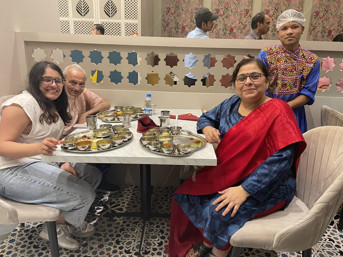 _poonamtandon's tweet photo. Rajasthani food at Phoenix Palassio Mall. Worth trying. https://t.co/UUOCNzjEzp