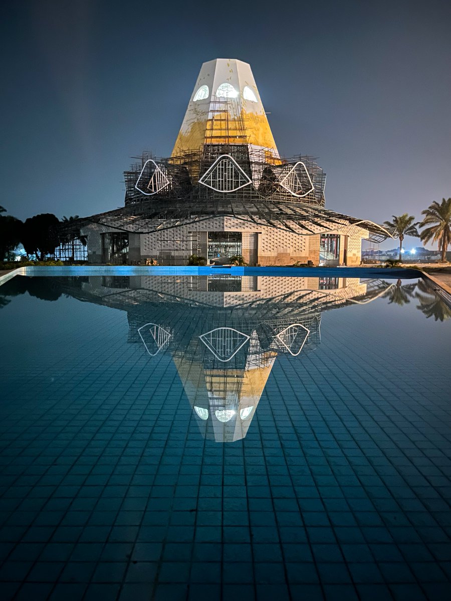 Bahai's tweet photo. An evening view of the emerging #Bahai House of Worship in the Democratic Republic of the Congo, which features the newly completed reflecting pool.

Visit link for the recent photo essay by the Bahá'í World News Service on the progress of this temple.

https://t.co/B2Sxe2u53M https://t.co/RvFzFjGZrG