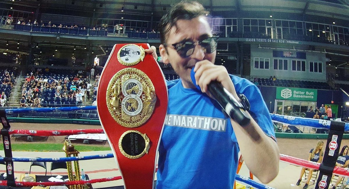 Klokwize's tweet photo. Stadium status π
Lord knows Iβd never win a boxing match π₯ BUT I got to play the halftime show for #CharterOakBoxingAcademy last night with @Hydro8sixty & @tangsauce860 !! Amazing night, thanks everyone supporting, I donβt take it lightly π#wizeworld https://t.co/uiOPfEXGzM