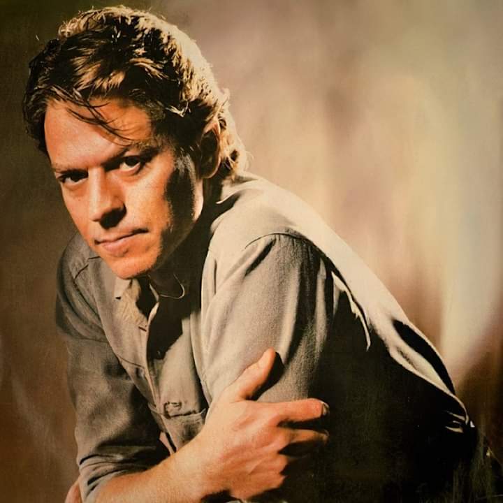 lofcr1's tweet photo. Robert Palmer https://t.co/wD1O4TOyKB