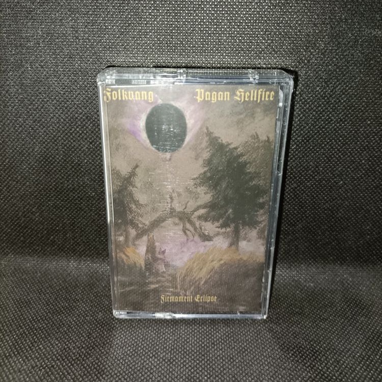 WarProd's tweet photo. #Mailorder⁠
#Folkvang 🇧🇾 / #PaganHellfire 🇨🇦 
Firmament Eclipse
Via #WinterSolaceProductions⁠
3.33€+🚚⁠

Very good this split
⁠
More UG⁠
⁠👇🏻👇🏻👇🏻
https://t.co/XH6TA0IISj⁠
⁠
#WarProductions⁠
#SupportTheUnderground⁠
#MusicCassette⁠
#BlackMetal⁠
#BlackMetalTapes⁠
#Kvlt https://t.co/cSgvIZoabq