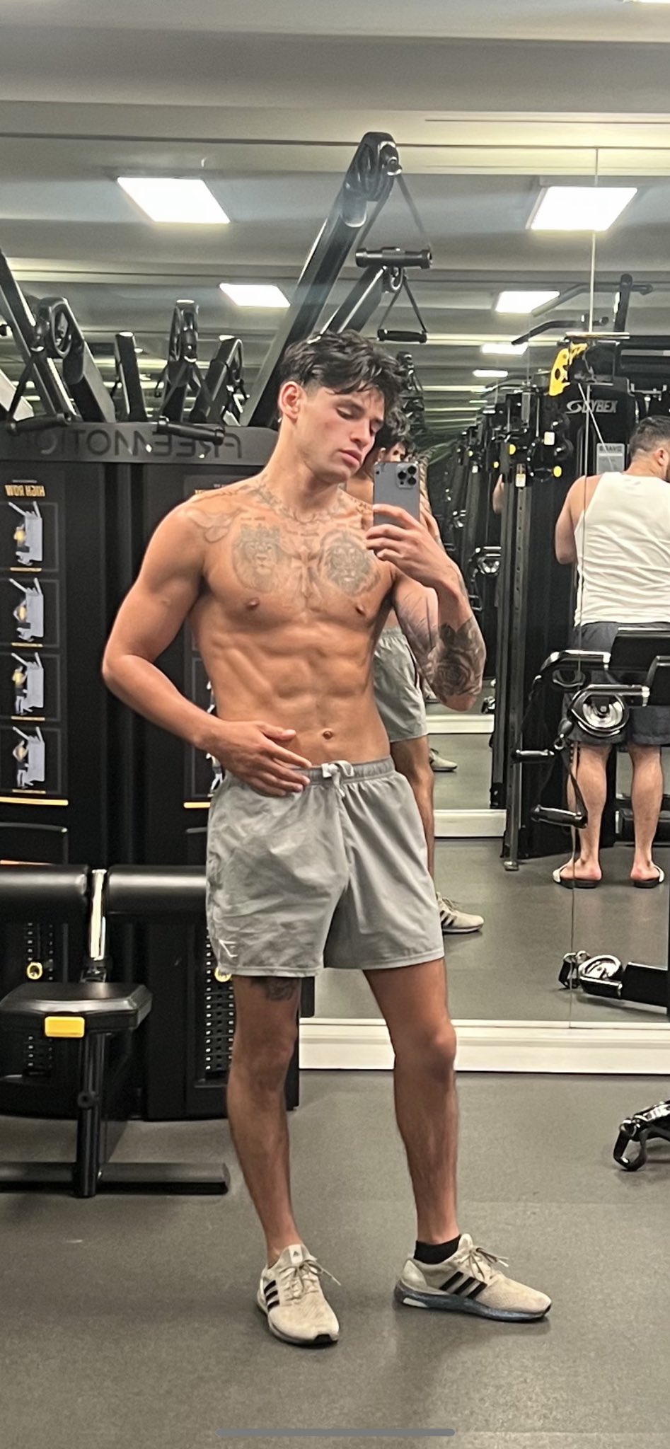 RYAN GARCIA on Twitter: “Still going strong 💪 https://t.co/OfhG1J7euq